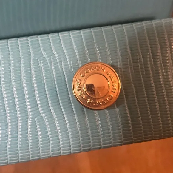 Very Rare Coach, Y2K Legacy Seafoam Blue Jewelry Box with 🪞 - Picture 4 of 14